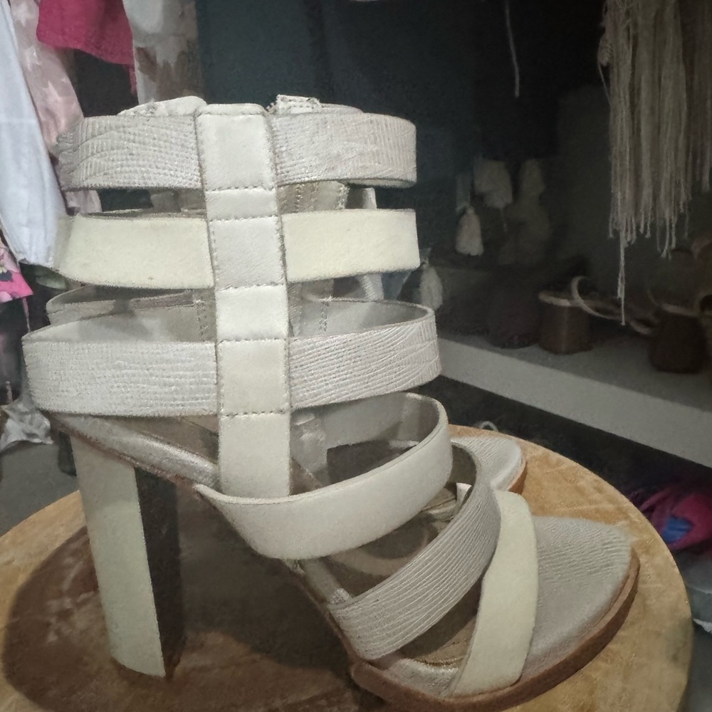 New! BCBGMaxAzria Cream Strappy Heels with Chunky Heel